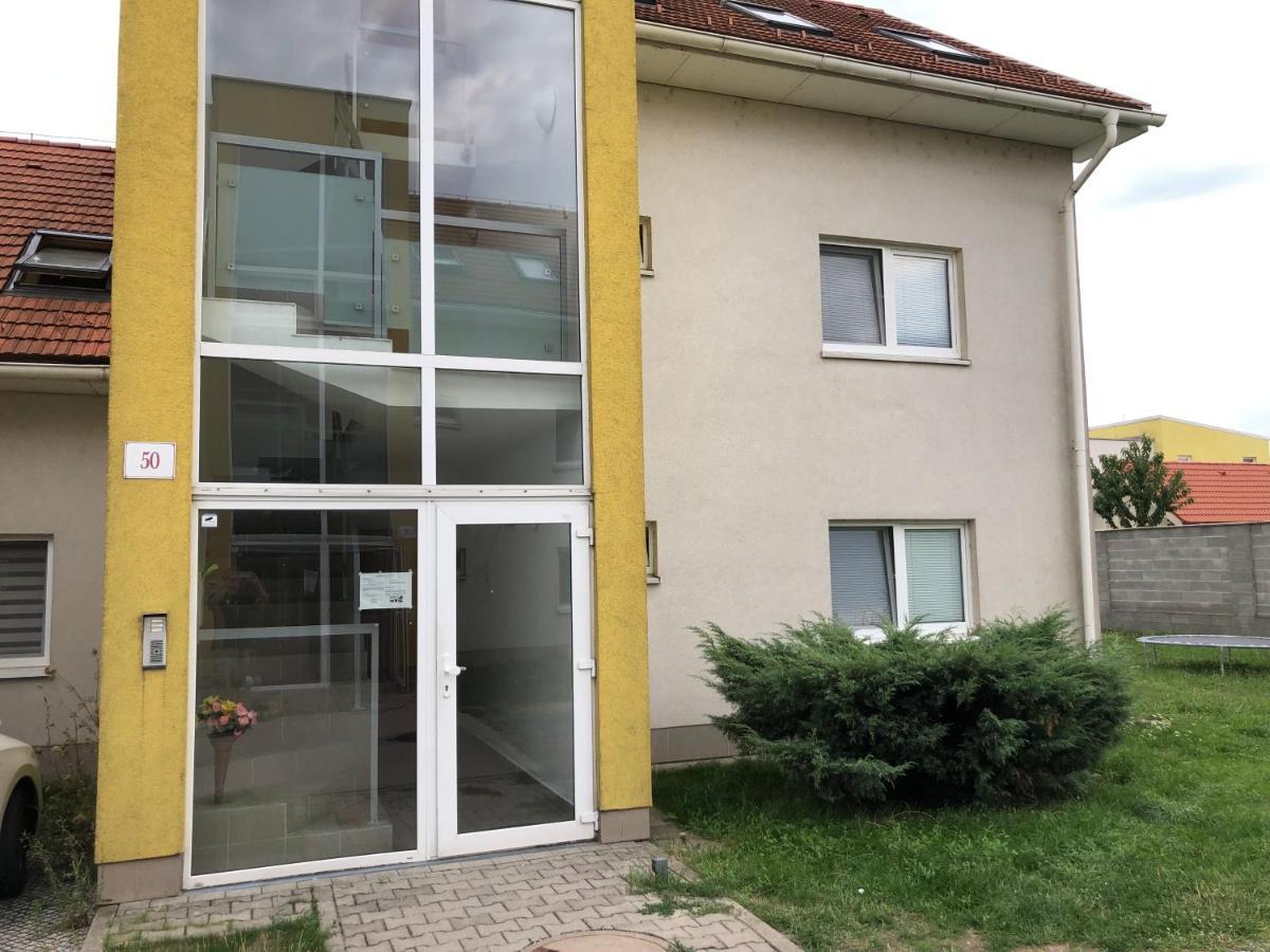 Apartman 501 Biely Kostol Exterior foto