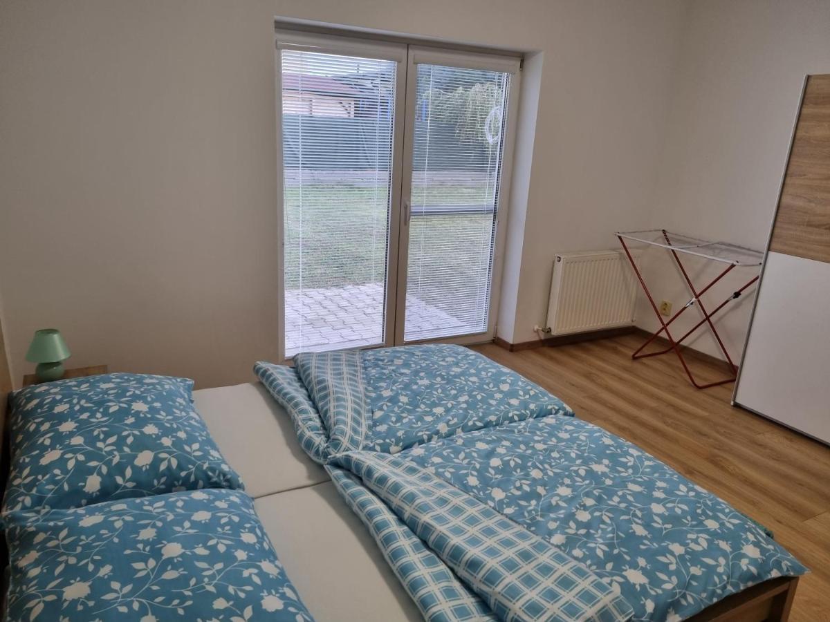 Apartman 501 Biely Kostol Exterior foto