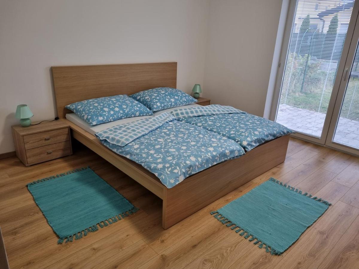 Apartman 501 Biely Kostol Exterior foto